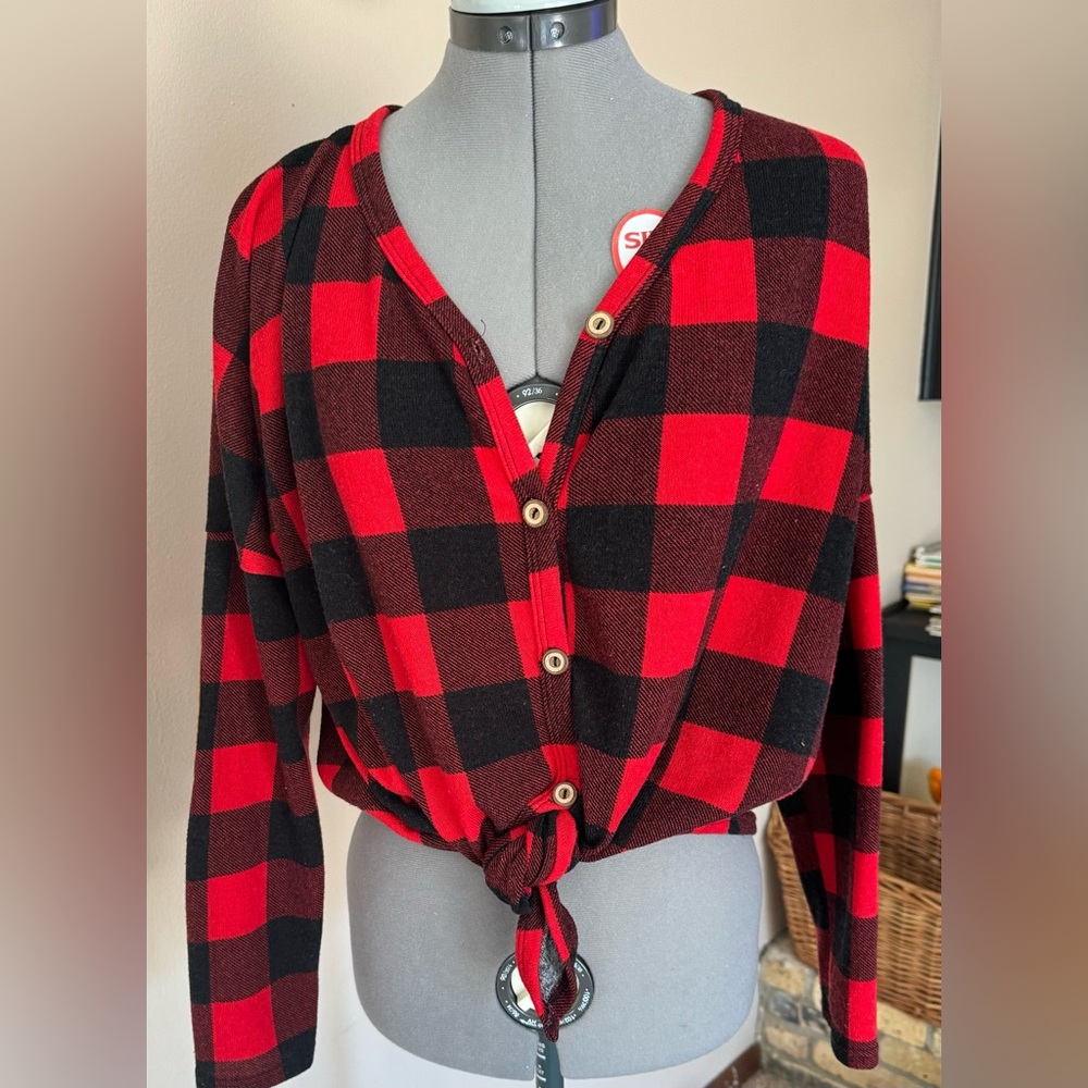 Nearly New! Buffalo Plaid pattern.